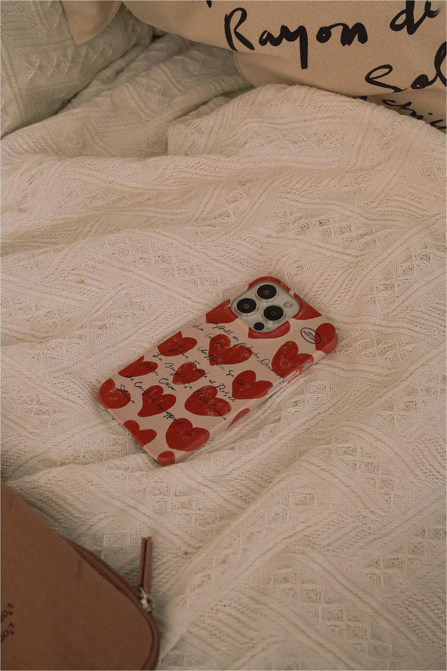 [+iPhone 15,15 Pro] Different Shaped Hearts Phone Case